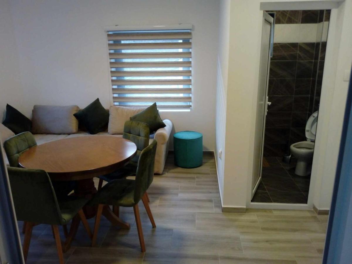 Std Cvetkovic Bed & Breakfast Crni Vrh Екстериор снимка