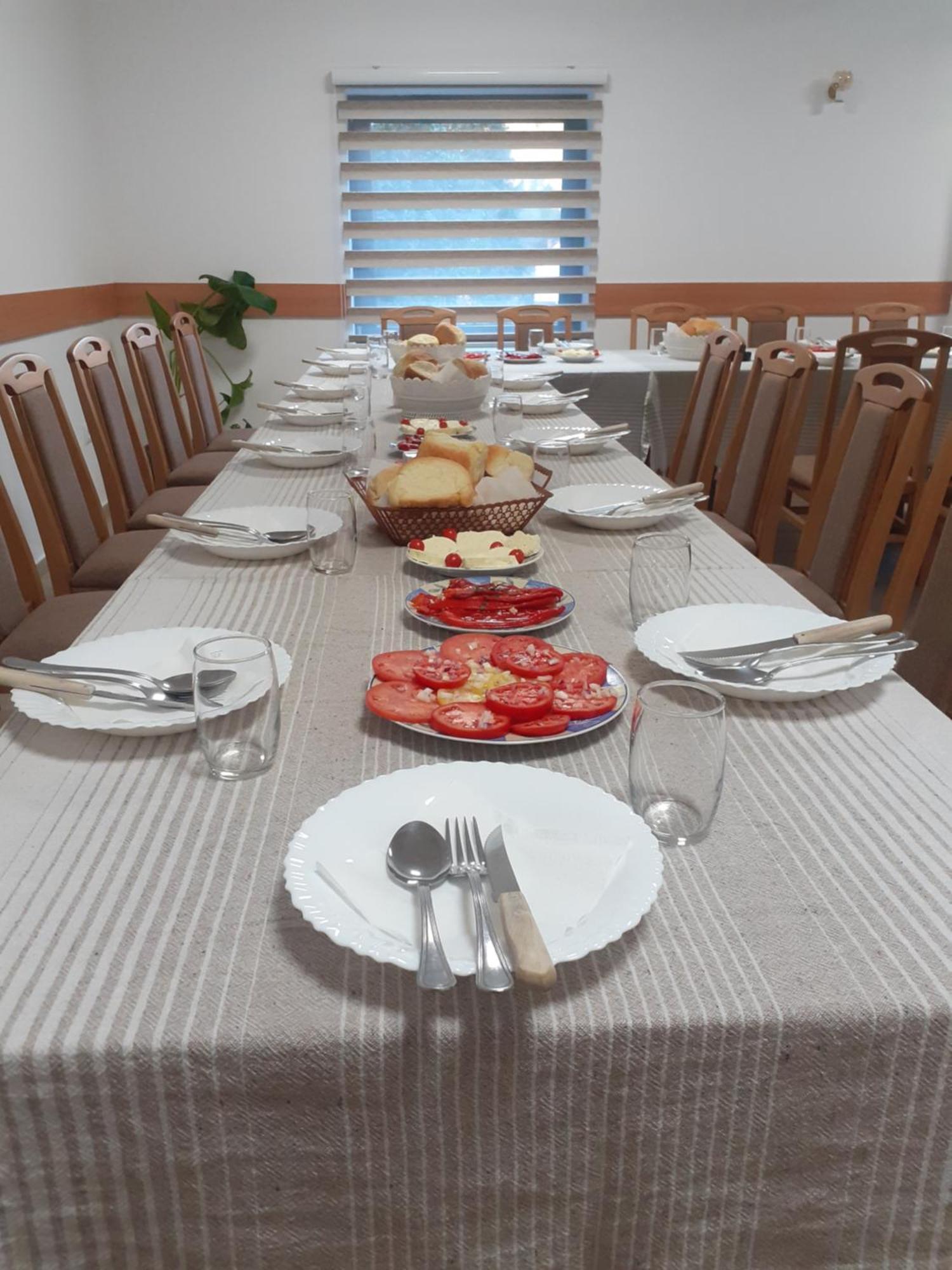 Std Cvetkovic Bed & Breakfast Crni Vrh Екстериор снимка